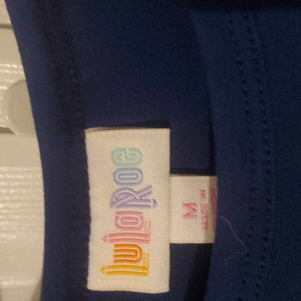 Lularoe Randy top - Picture 2 of 7